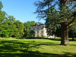 Le château vu du parc, Saint Bonnet Valclérieux